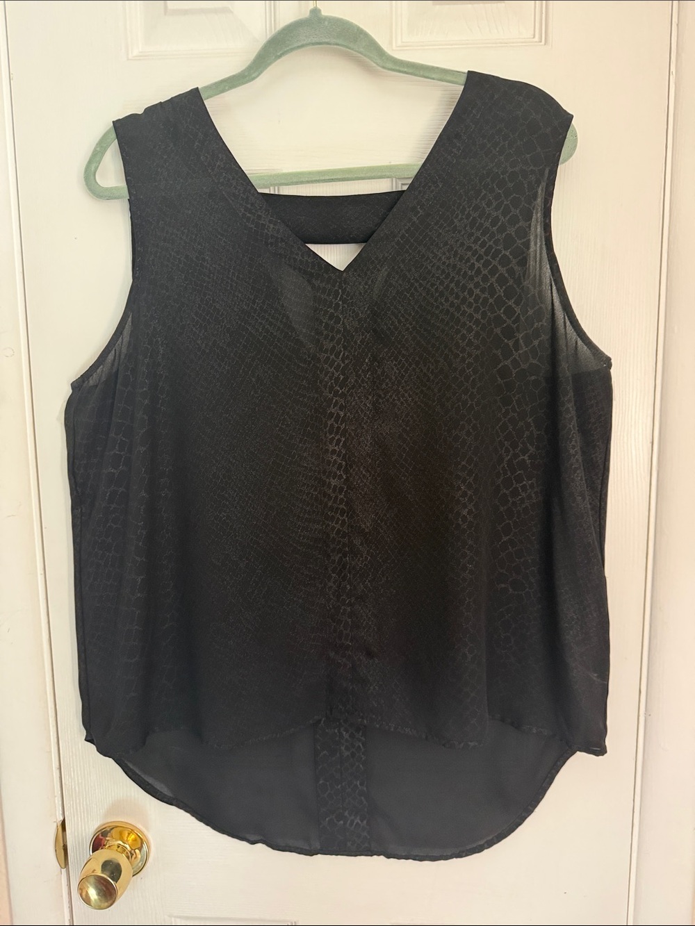 a.n.a Black Sleeveless V-Neck Textured Camisole